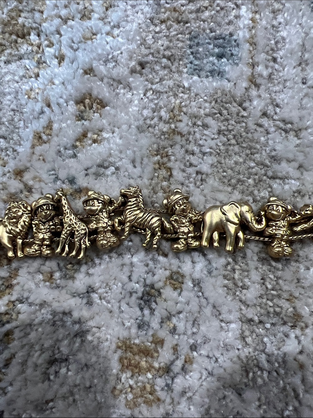 Disney Animal Kingdom Safari Mickey and Minnie sliding link bracelet z31